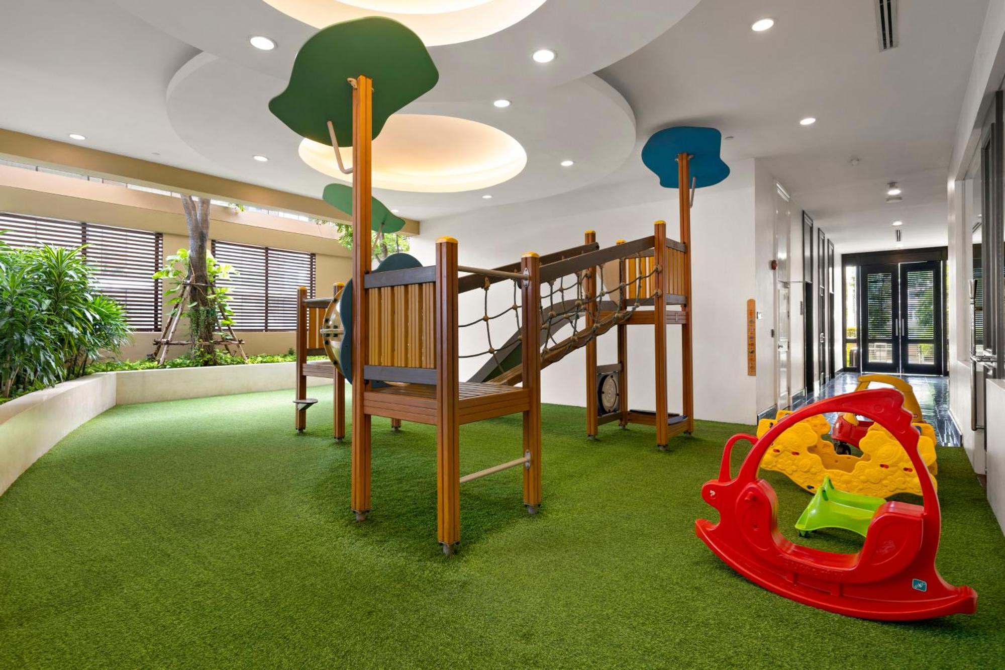 Grande Centre Point Hotel Ratchadamri Bangkok Eksteriør bilde The Children's Playroom